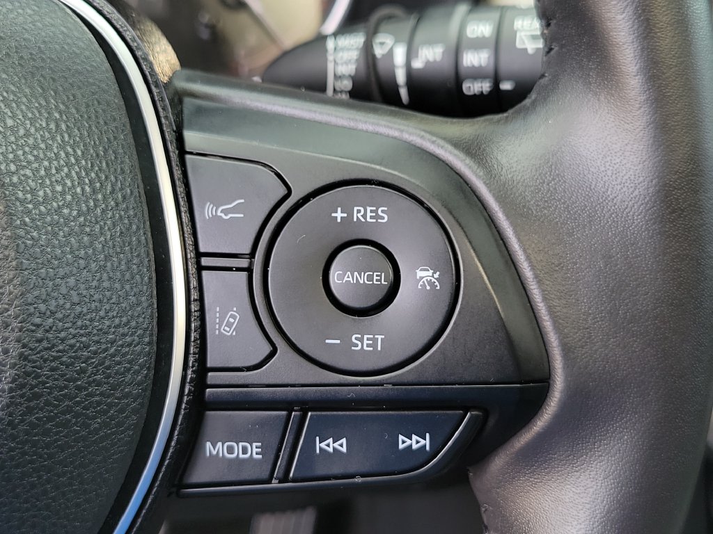 Thumbnail: 2019 Toyota RAV4 - 32