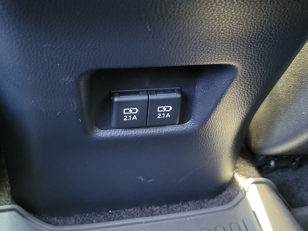 Thumbnail: 2021 Toyota RAV4 - 14
