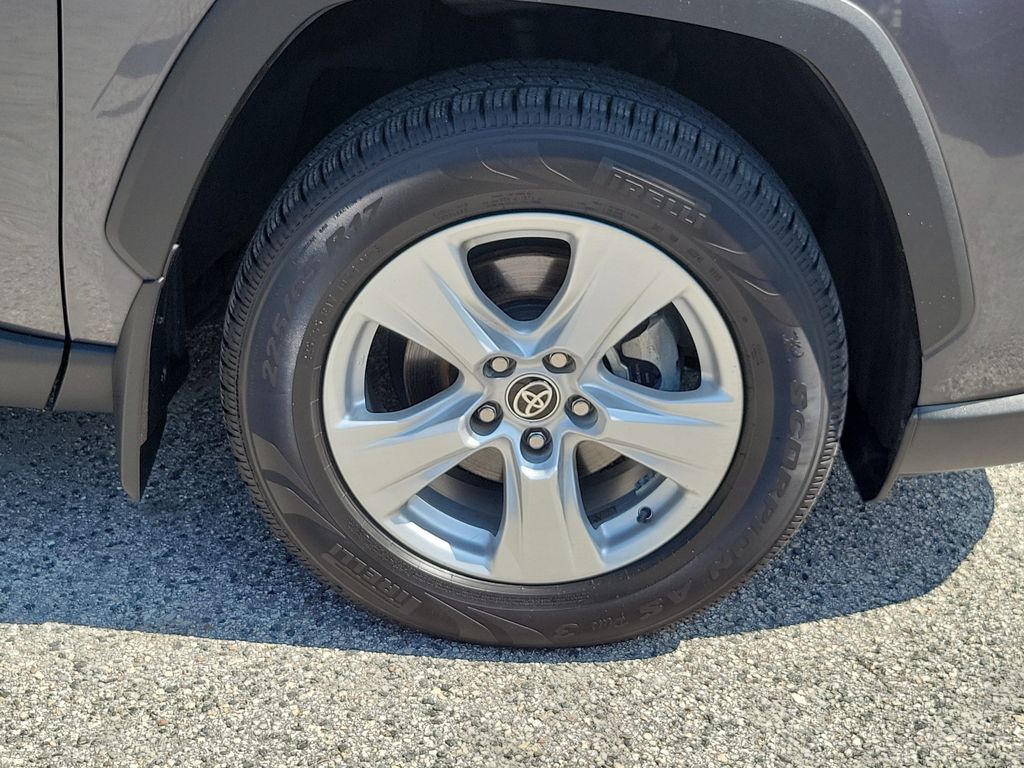 Thumbnail: 2021 Toyota RAV4 - 5