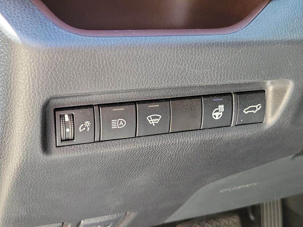 Thumbnail: 2021 Toyota RAV4 - 25