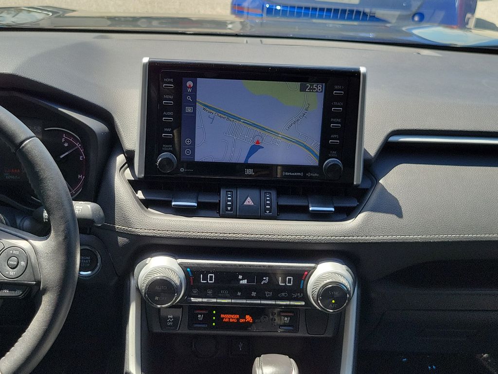 Thumbnail: 2021 Toyota RAV4 - 11