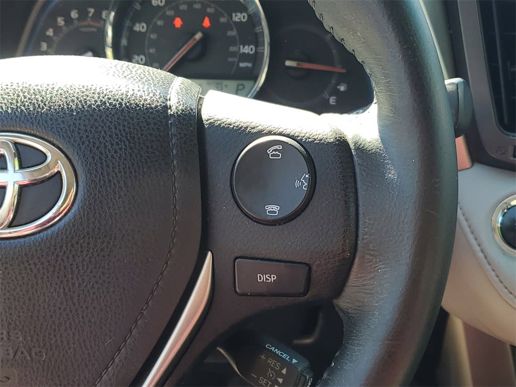 Thumbnail: 2015 Toyota RAV4 - 25