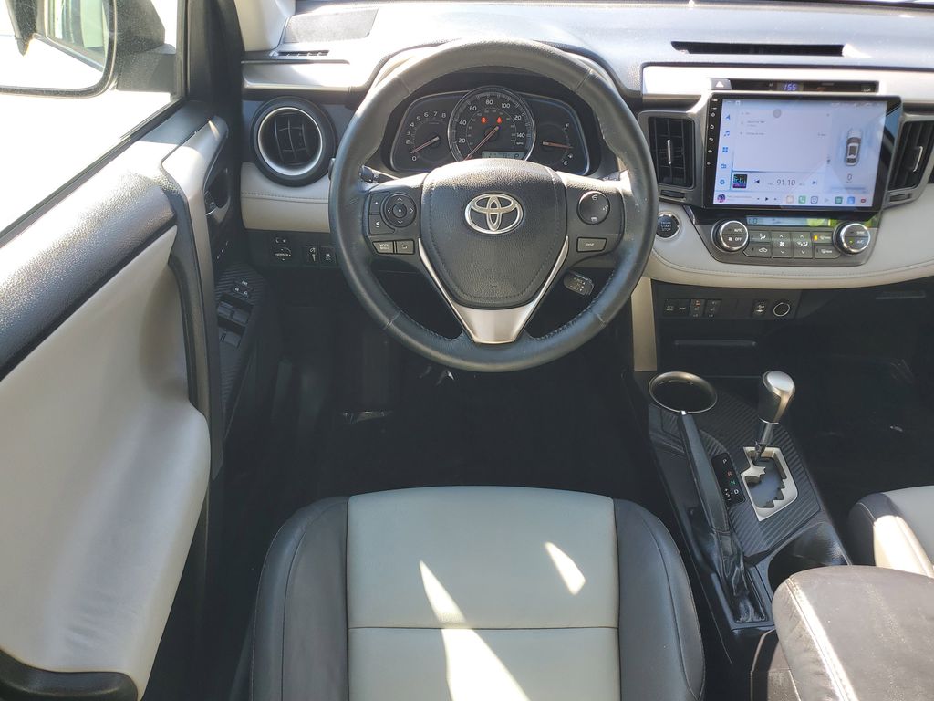 Thumbnail: 2015 Toyota RAV4 - 6