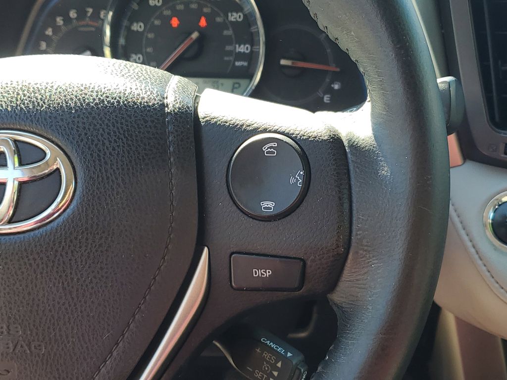 Thumbnail: 2015 Toyota RAV4 - 25