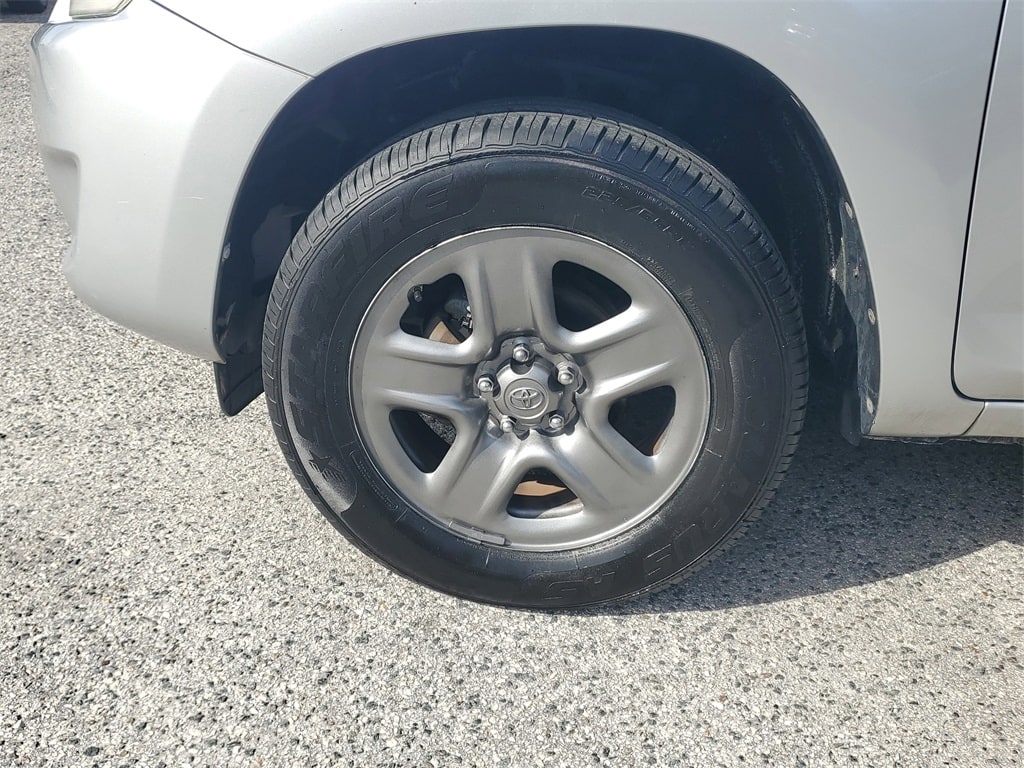 Thumbnail: 2012 Toyota RAV4 - 7