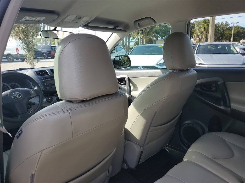 Thumbnail: 2012 Toyota RAV4 - 9