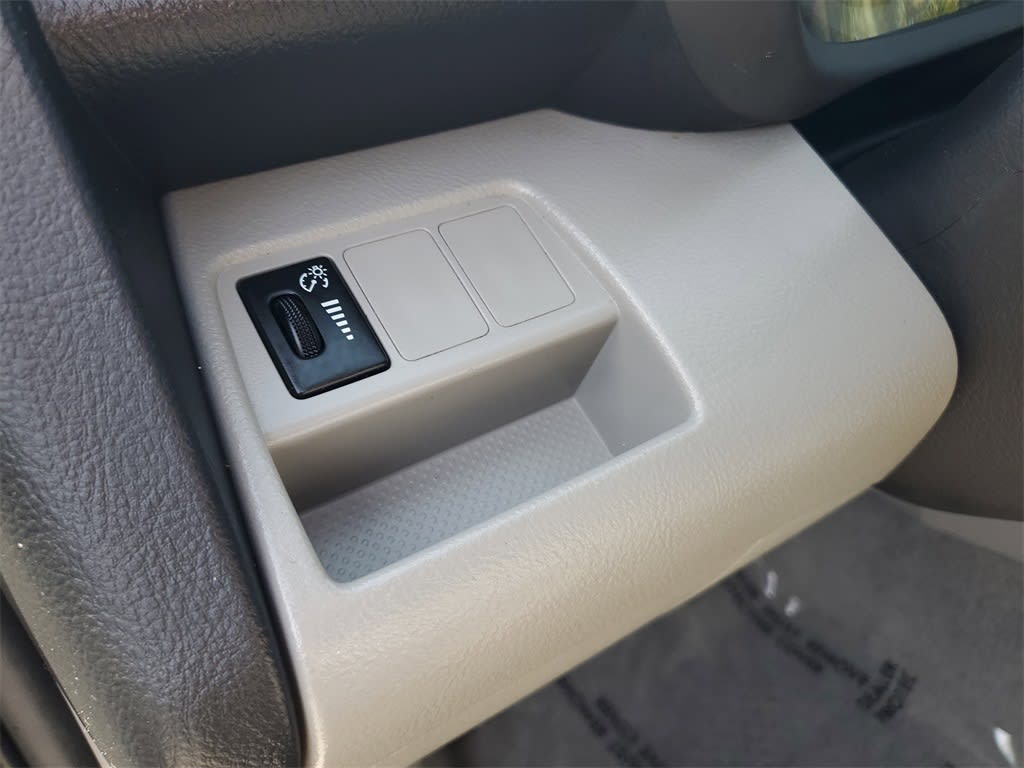 Thumbnail: 2012 Toyota RAV4 - 22