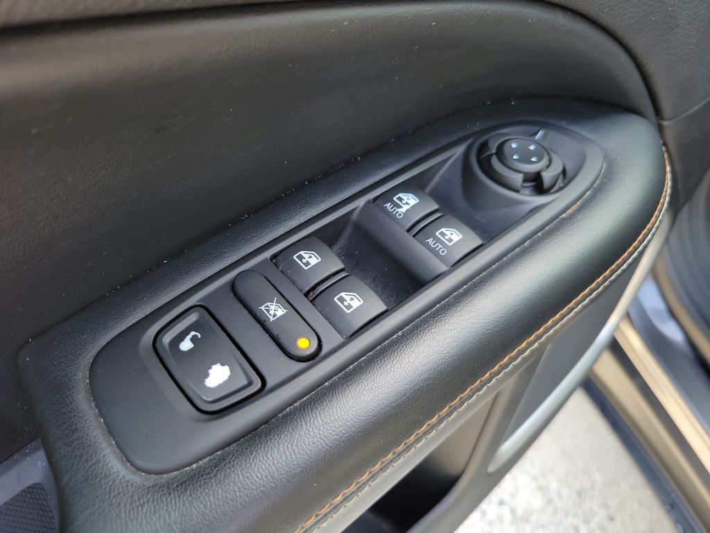 Thumbnail: 2019 Jeep Compass - 23