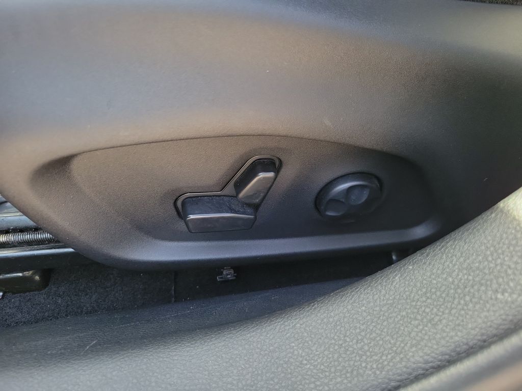 Thumbnail: 2019 Jeep Compass - 24