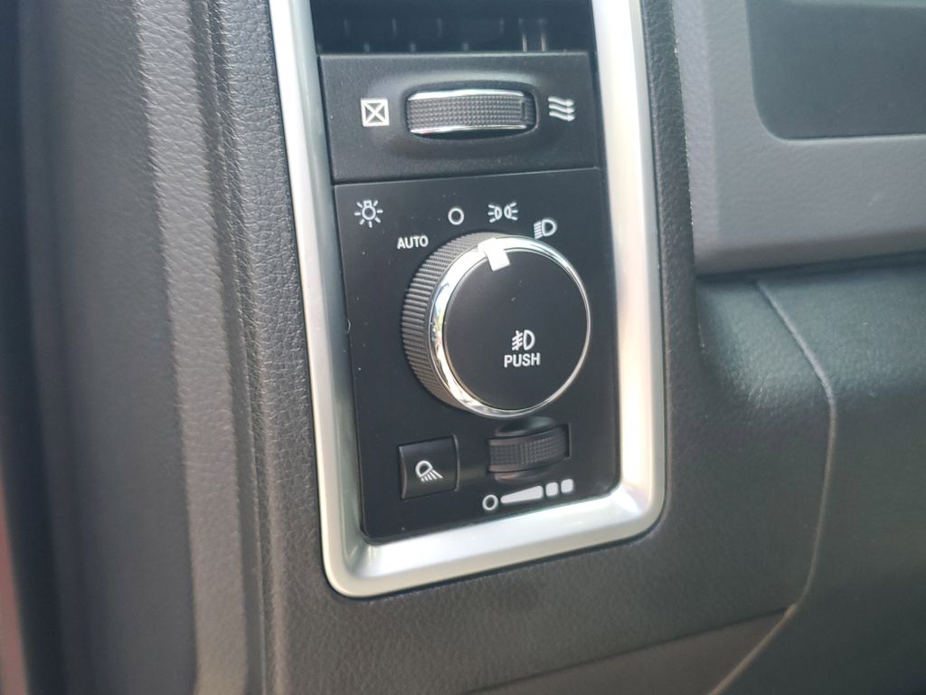 Thumbnail: 2016 RAM 1500 - 25