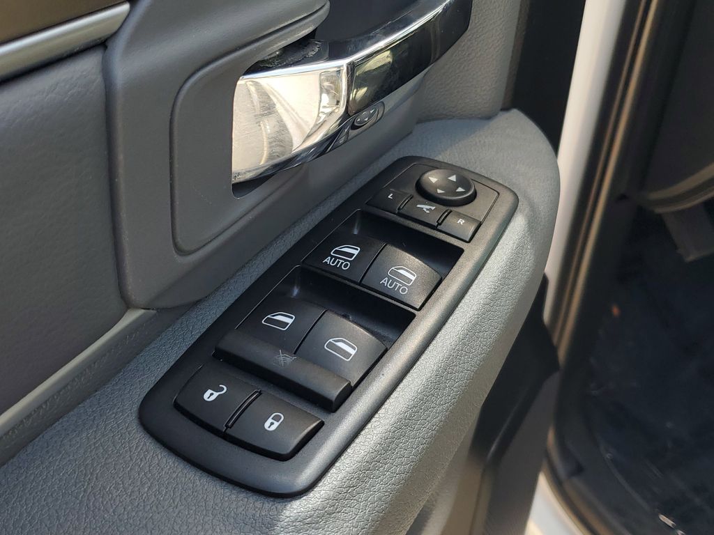 Thumbnail: 2016 RAM 1500 - 23