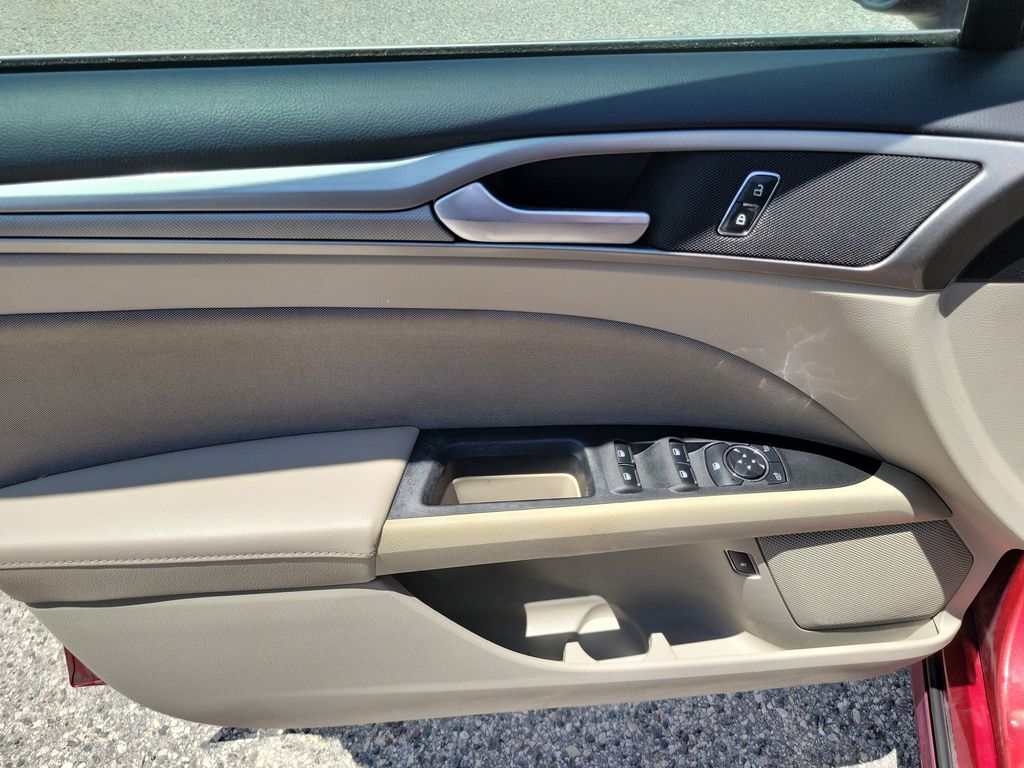 Thumbnail: 2019 Ford Fusion - 23