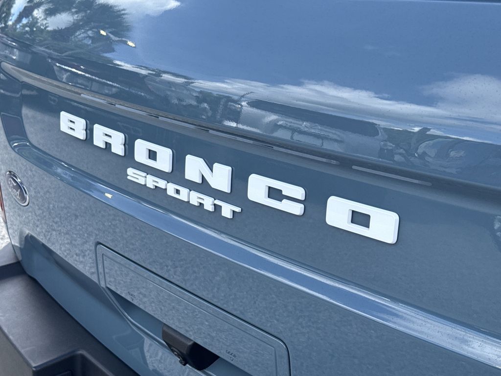 Thumbnail: 2022 Ford Bronco Sport - 4