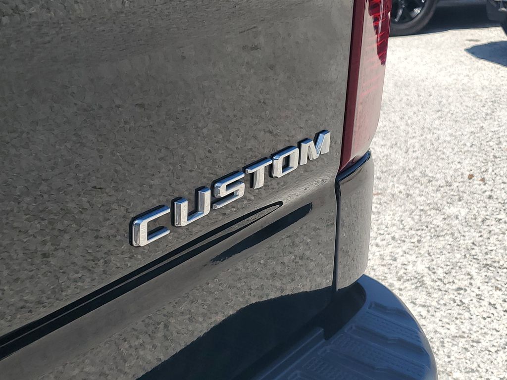 Thumbnail: 2022 Chevrolet Silverado 1500 - 4