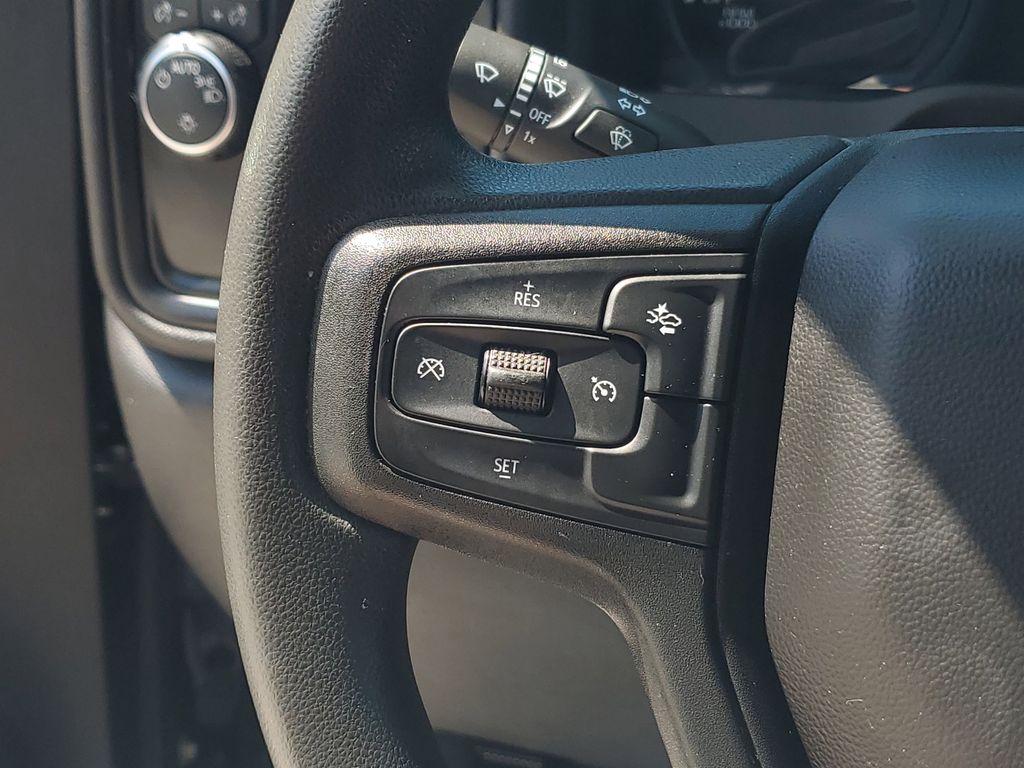 Thumbnail: 2022 Chevrolet Silverado 1500 - 25