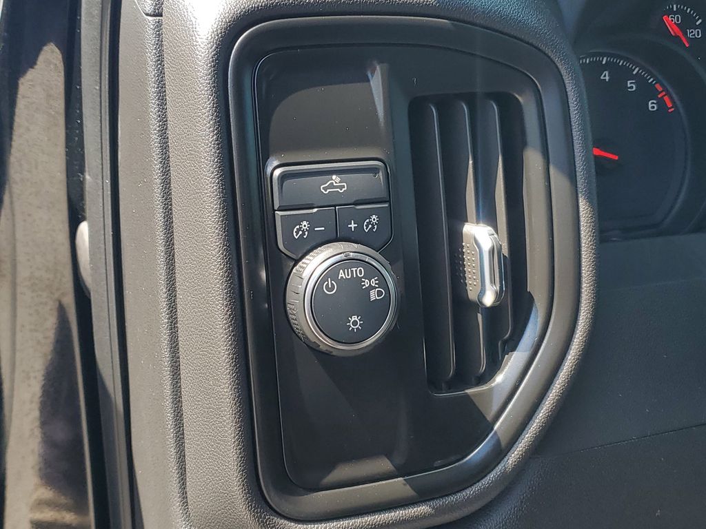 Thumbnail: 2022 Chevrolet Silverado 1500 - 23