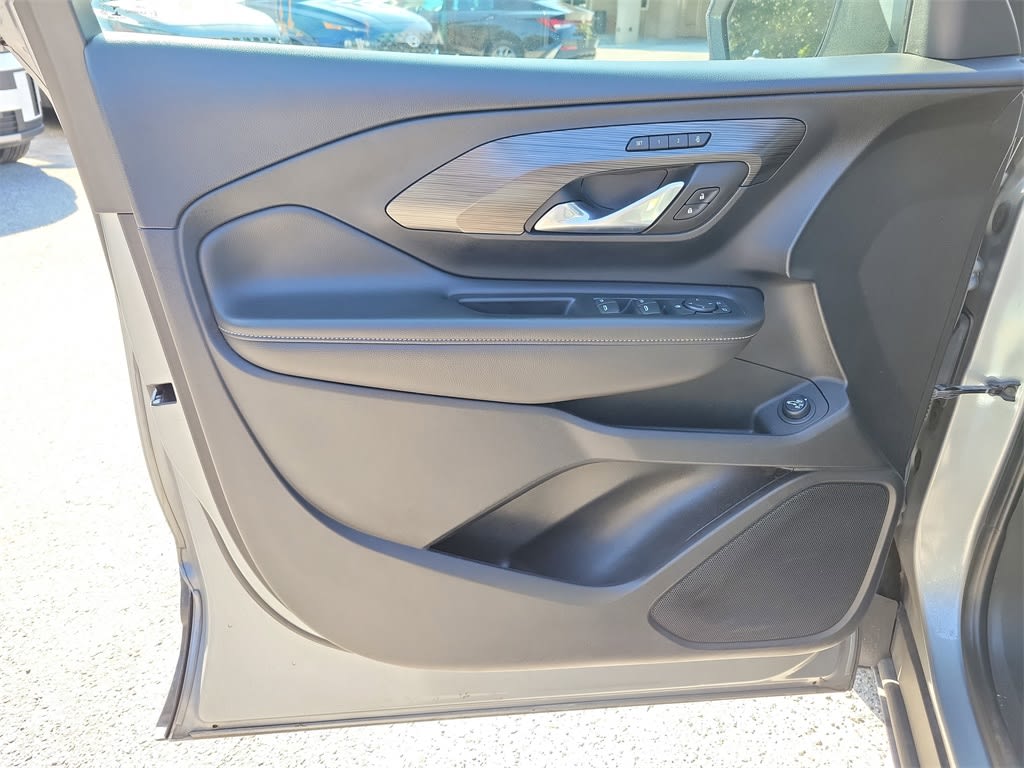 Thumbnail: 2023 GMC Terrain - 20