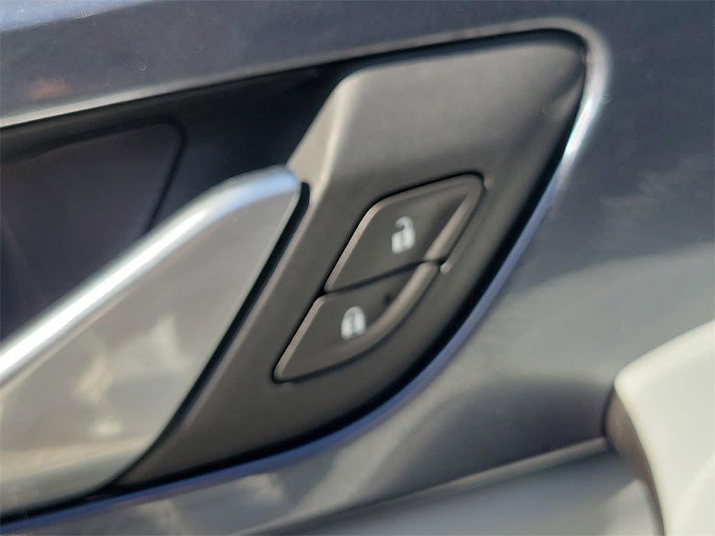 Thumbnail: 2020 Chevrolet Blazer - 23