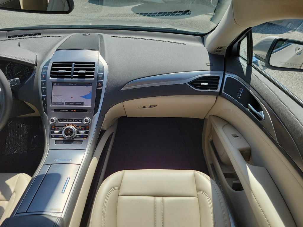 Thumbnail: 2020 Lincoln MKZ - 6