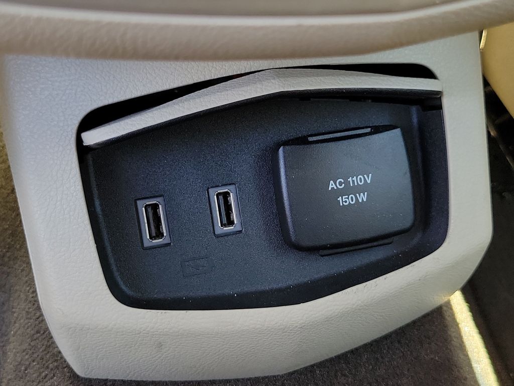 Thumbnail: 2020 Lincoln MKZ - 20