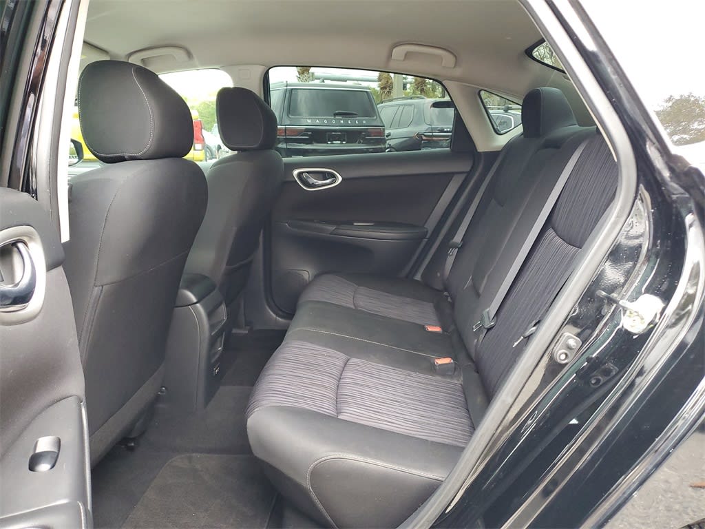 Thumbnail: 2019 Nissan Sentra - 8