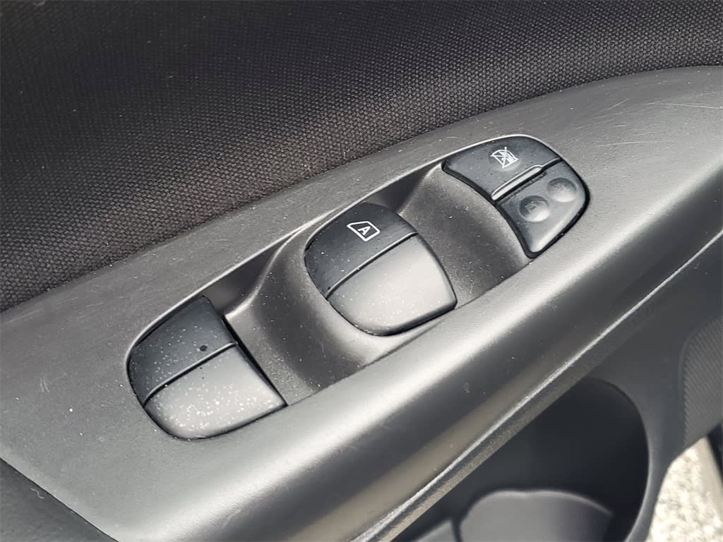 Thumbnail: 2019 Nissan Sentra - 22