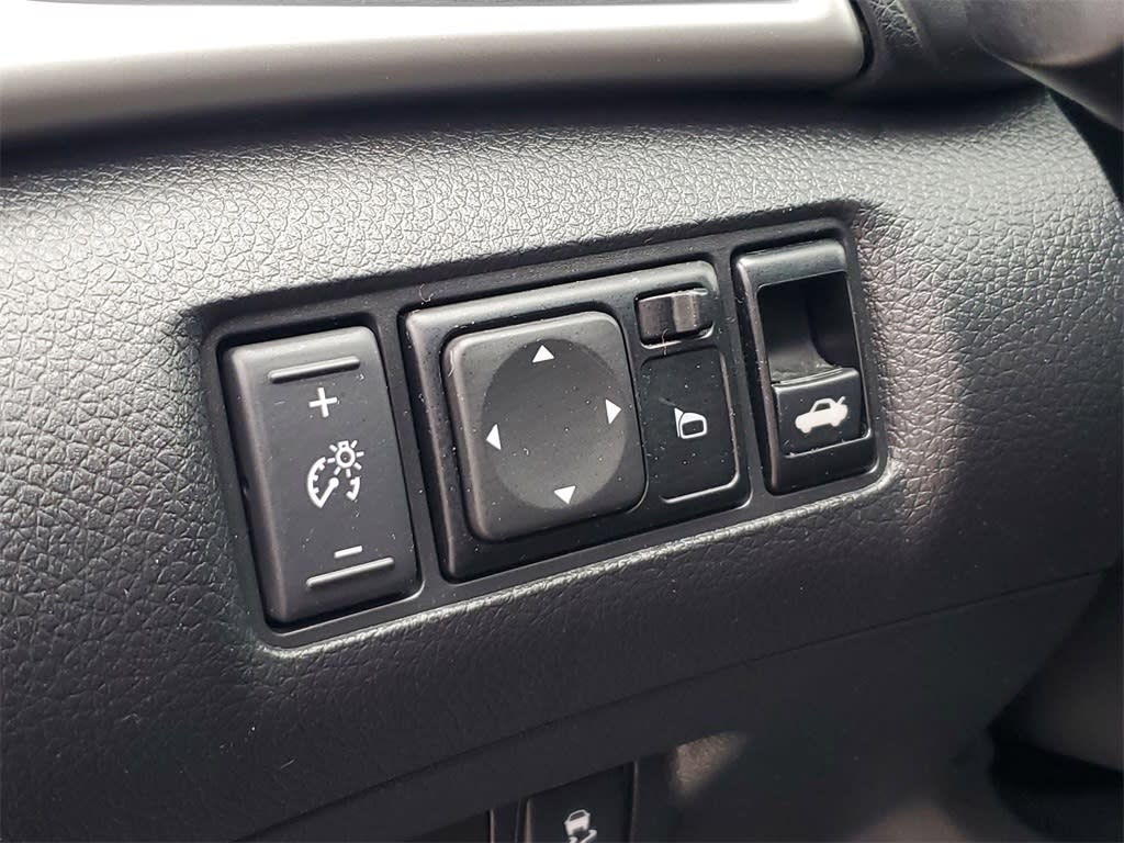 Thumbnail: 2019 Nissan Sentra - 24