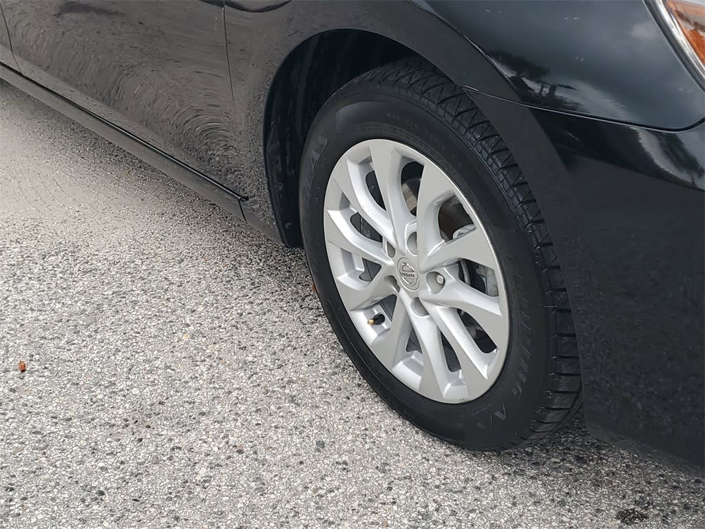 Thumbnail: 2019 Nissan Sentra - 5