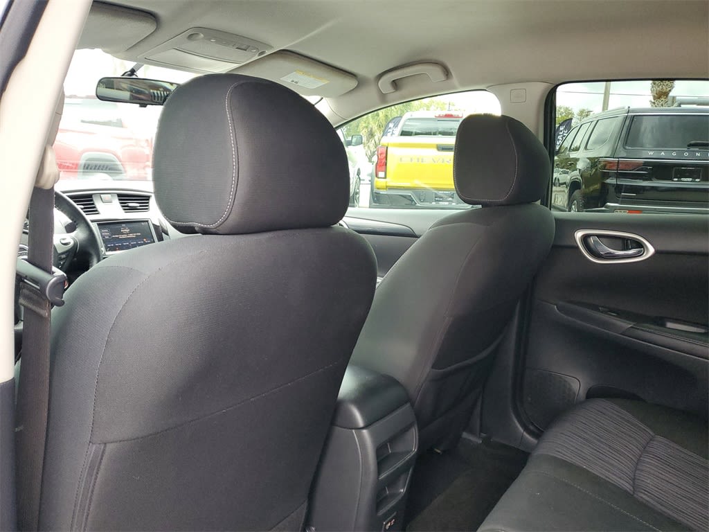 Thumbnail: 2019 Nissan Sentra - 19