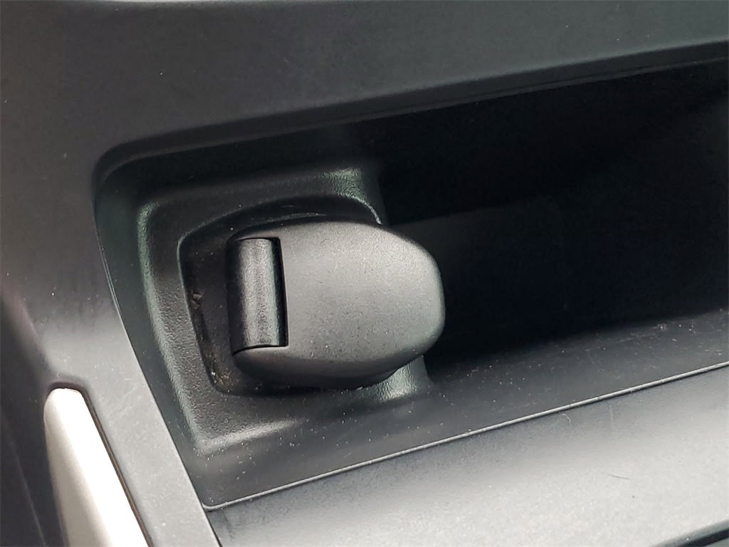 Thumbnail: 2019 Nissan Sentra - 30