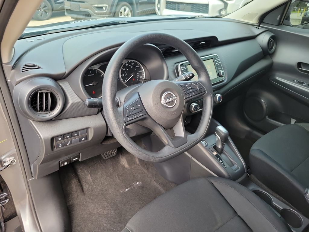 Thumbnail: 2024 Nissan Kicks - 10