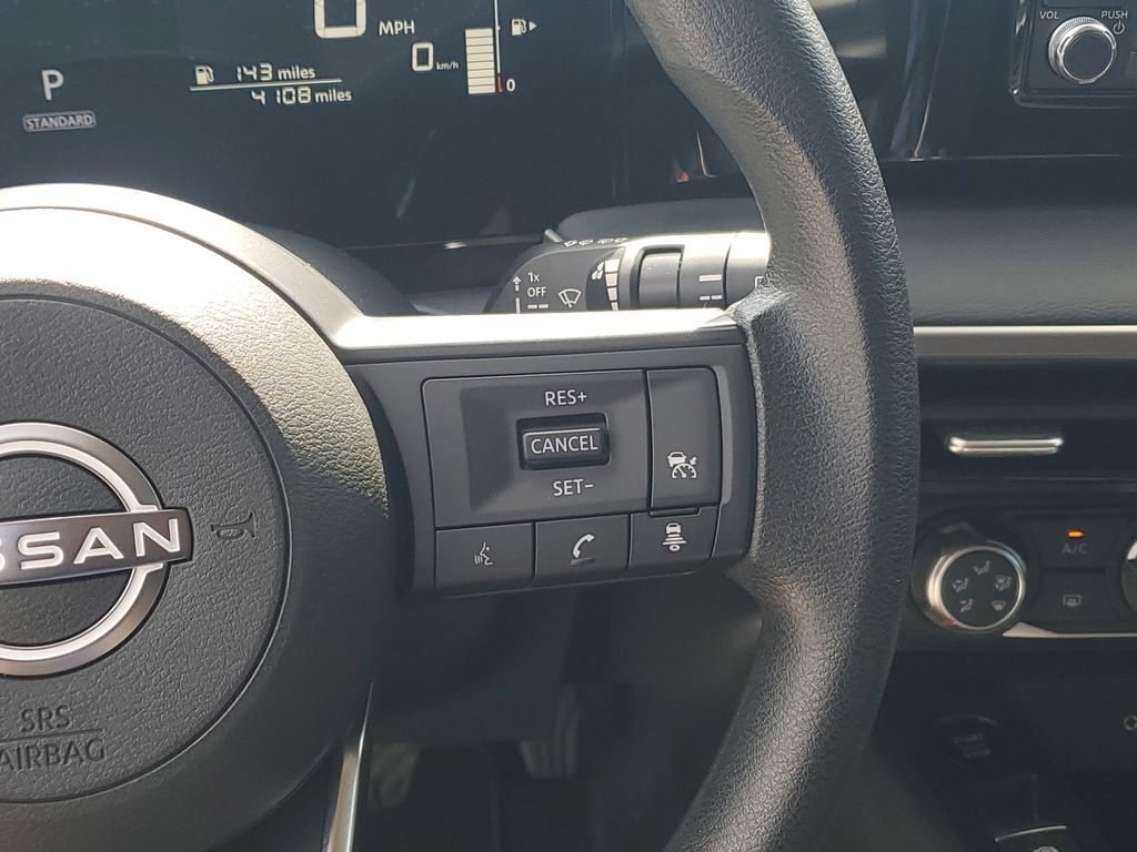 Thumbnail: 2025 Nissan Kicks - 26