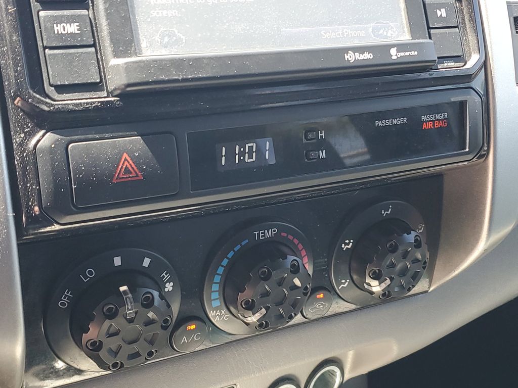 Thumbnail: 2014 Toyota Tacoma - 28