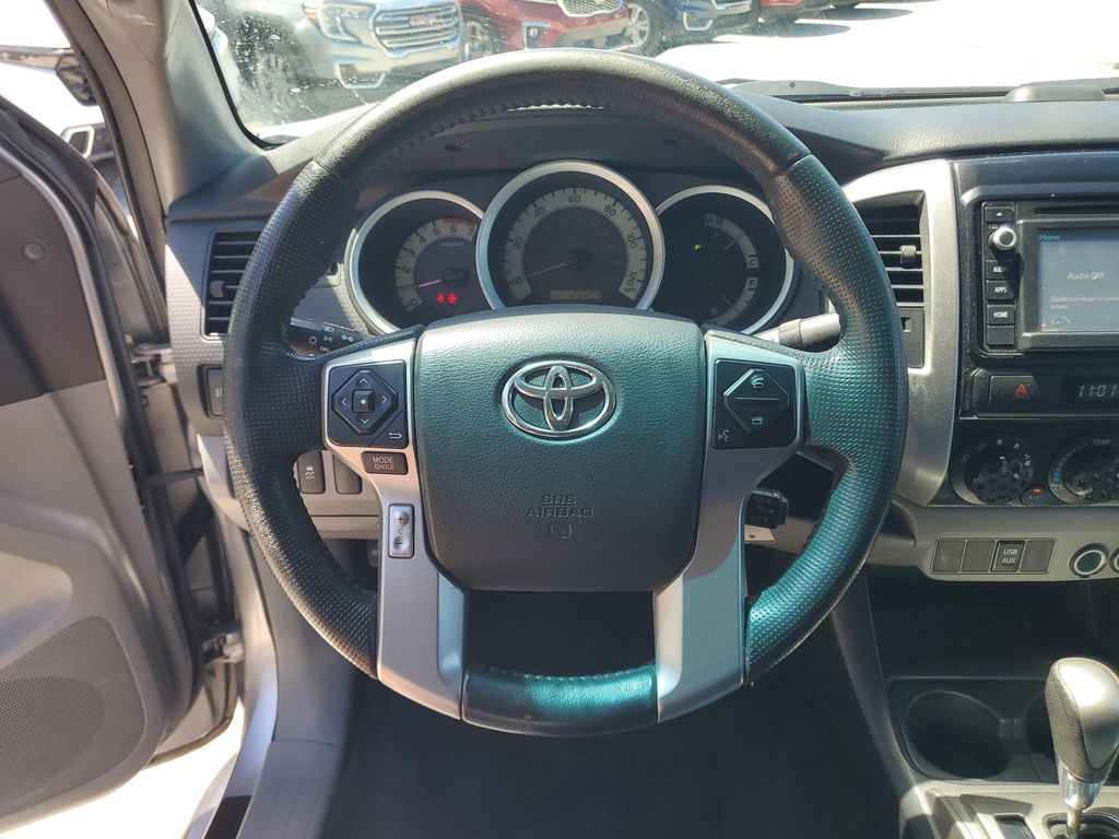 Thumbnail: 2014 Toyota Tacoma - 24