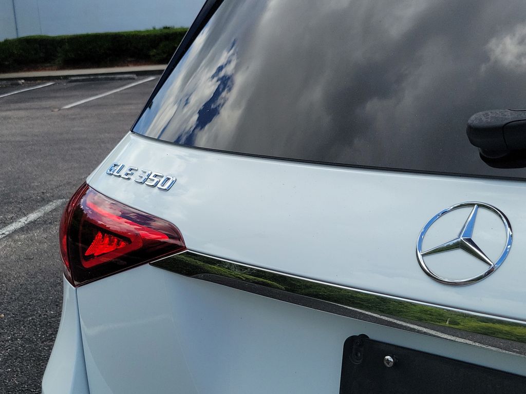 Thumbnail: 2021 Mercedes-Benz GLE - 17