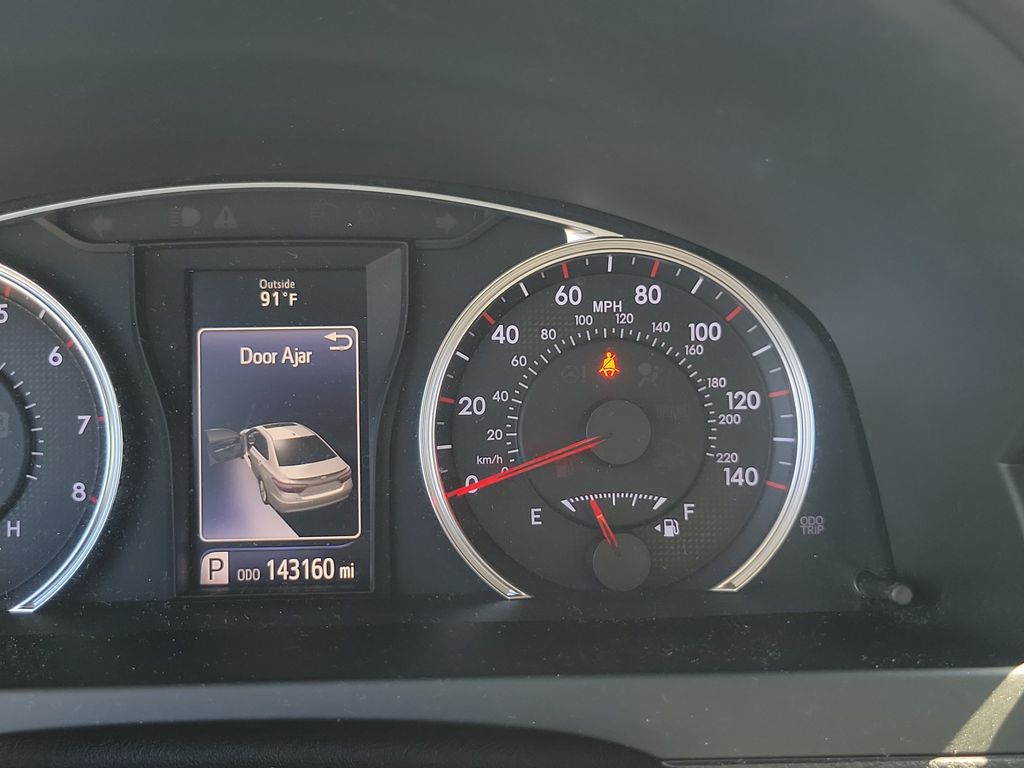 Thumbnail: 2015 Toyota Camry - 12