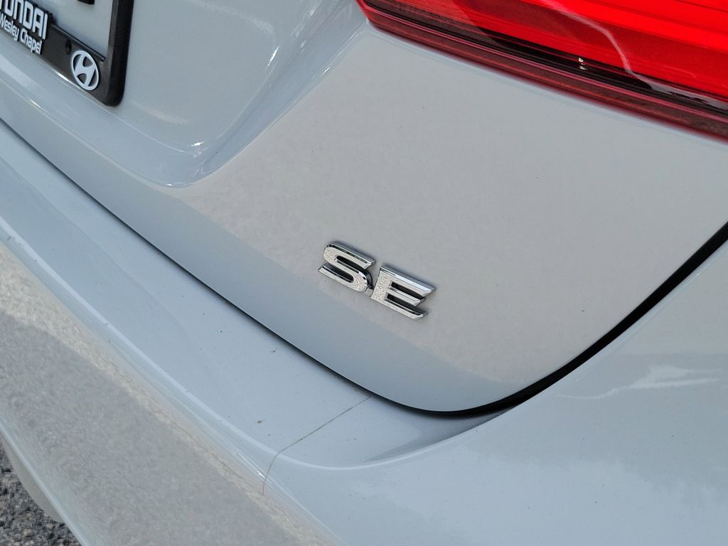 Thumbnail: 2023 Toyota Camry - 4