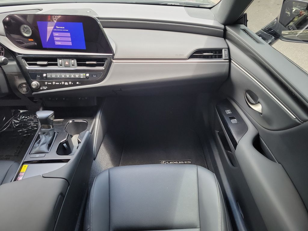 Thumbnail: 2023 Lexus ES - 11