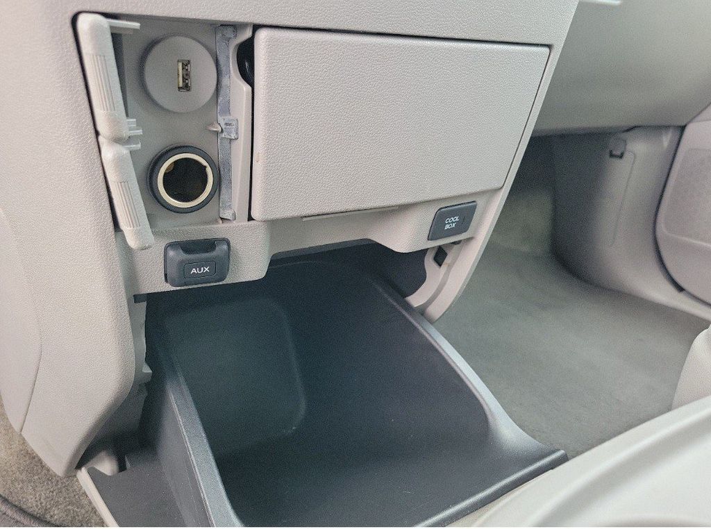 Thumbnail: 2015 Honda Odyssey - 12
