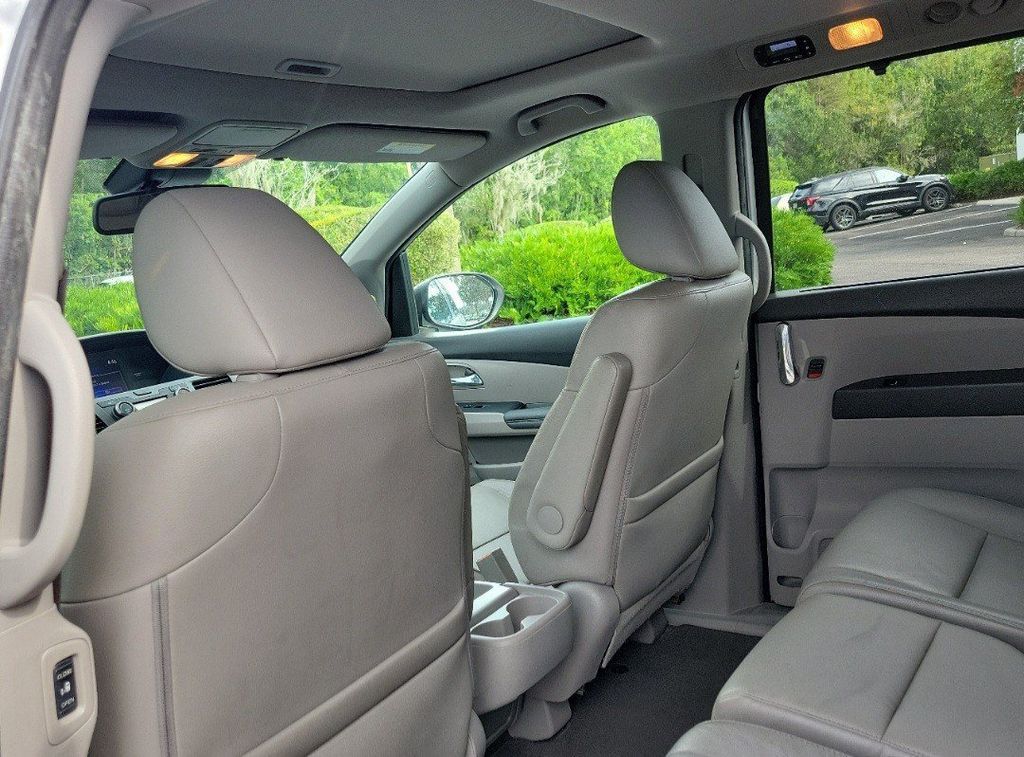 Thumbnail: 2015 Honda Odyssey - 19