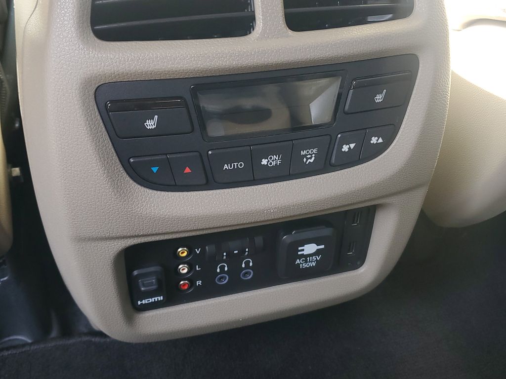 Thumbnail: 2018 Honda Pilot - 20