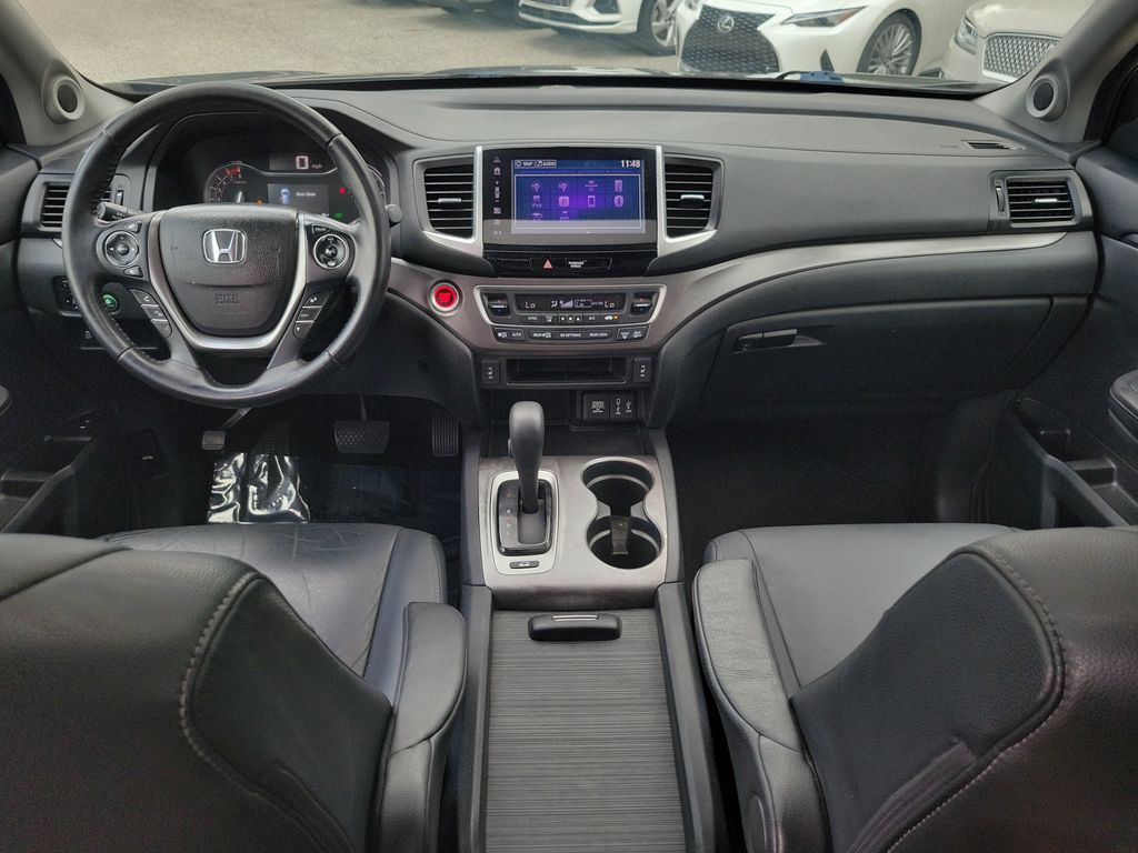 Thumbnail: 2017 Honda Pilot - 2