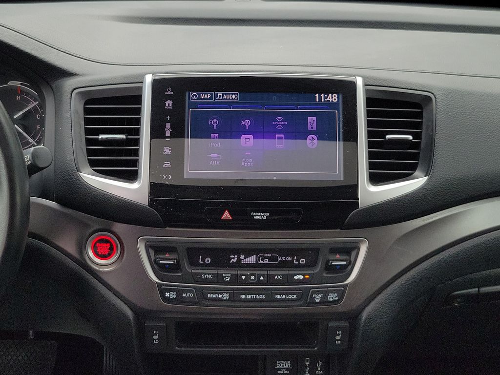 Thumbnail: 2017 Honda Pilot - 10