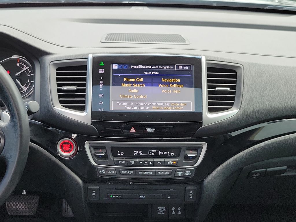 Thumbnail: 2016 Honda Pilot - 12
