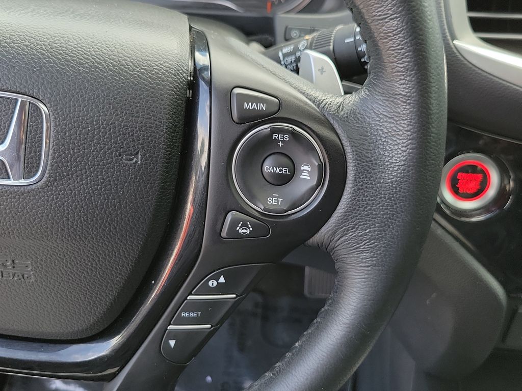 Thumbnail: 2016 Honda Pilot - 27