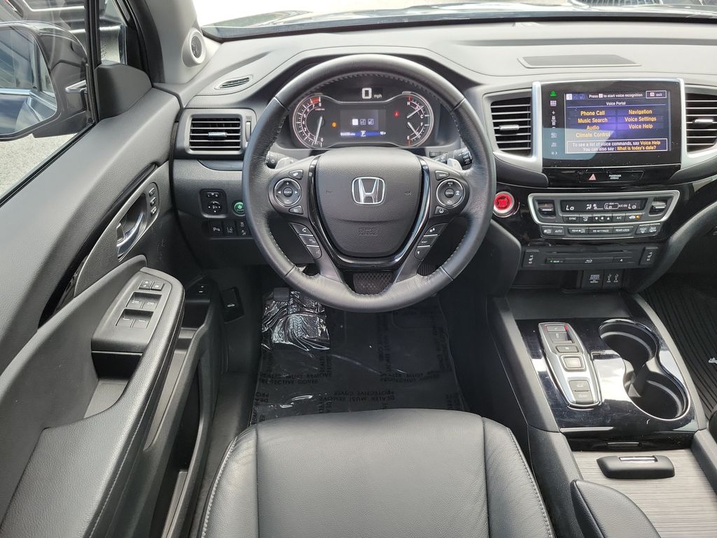 Thumbnail: 2016 Honda Pilot - 10
