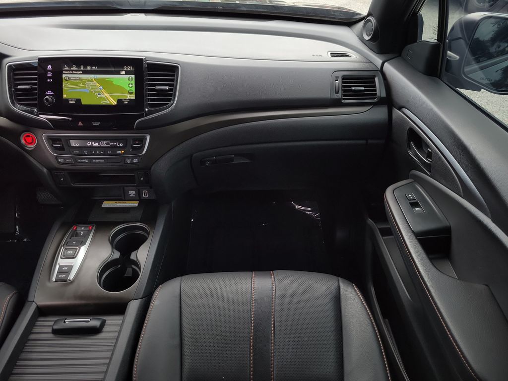 Thumbnail: 2023 Honda Passport - 6