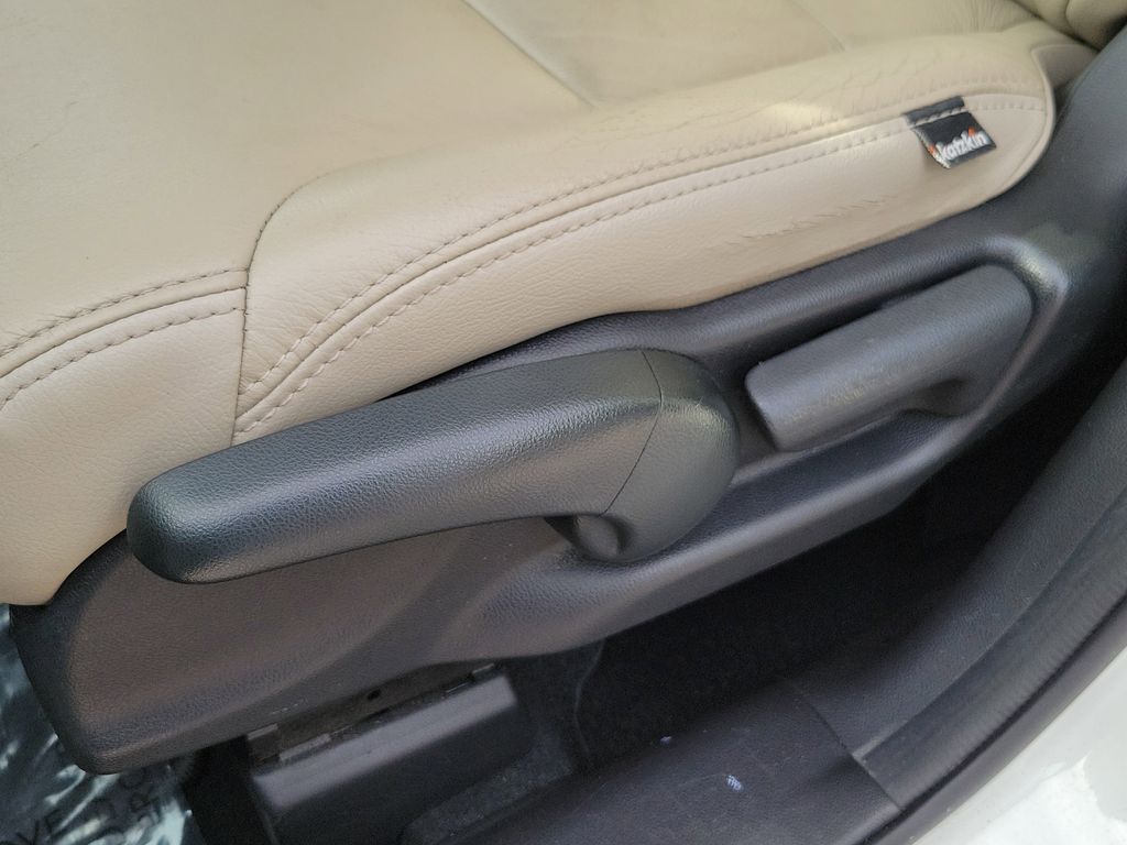 Thumbnail: 2016 Honda CR-V - 24