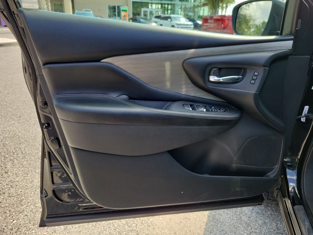 Thumbnail: 2018 Nissan Murano - 22