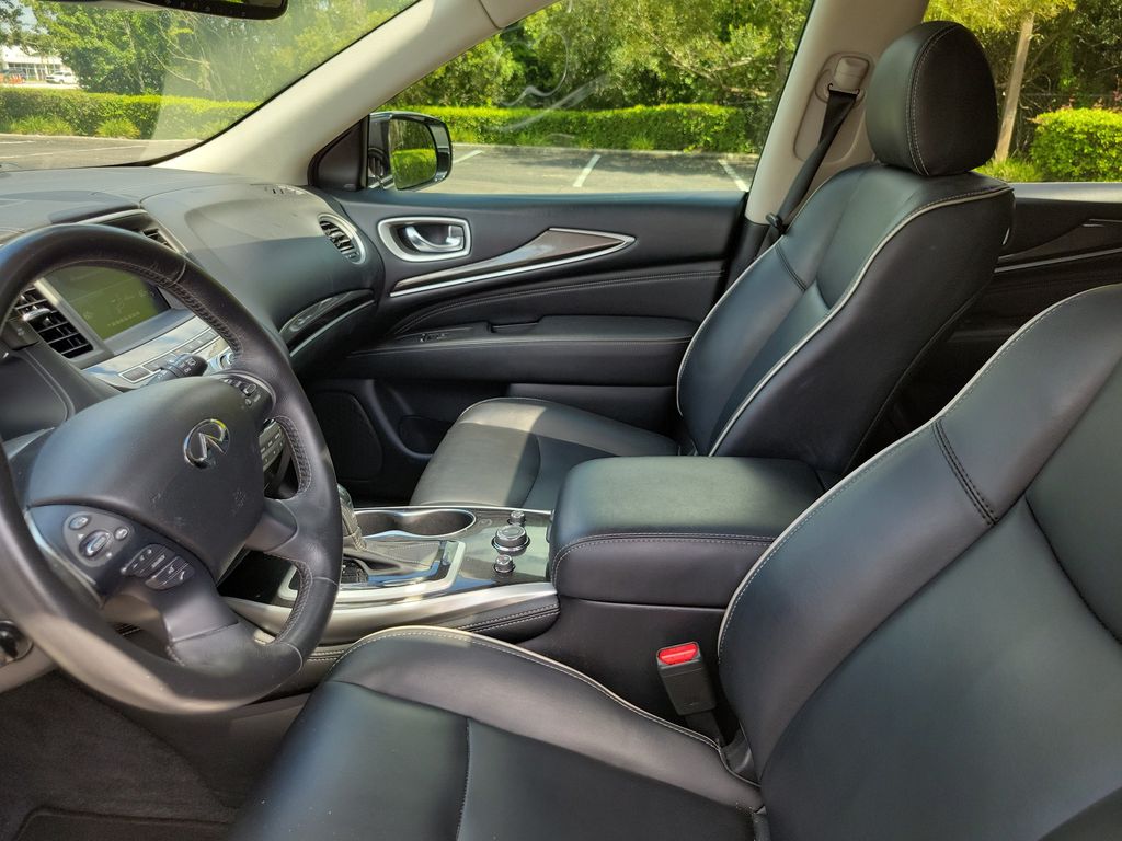 Thumbnail: 2020 INFINITI QX60 - 11